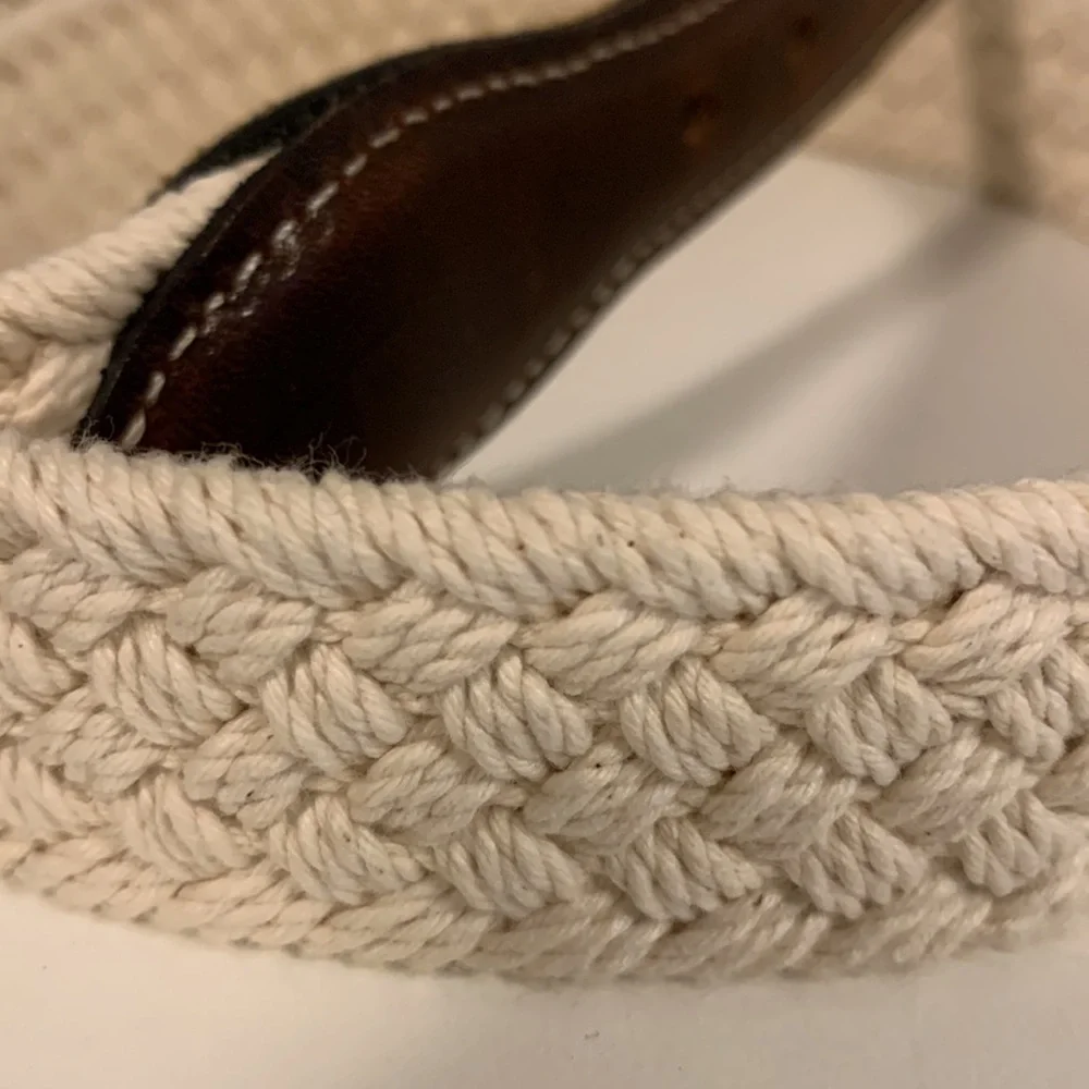 Dockers woven belt size 38 - Picture 4 of 5